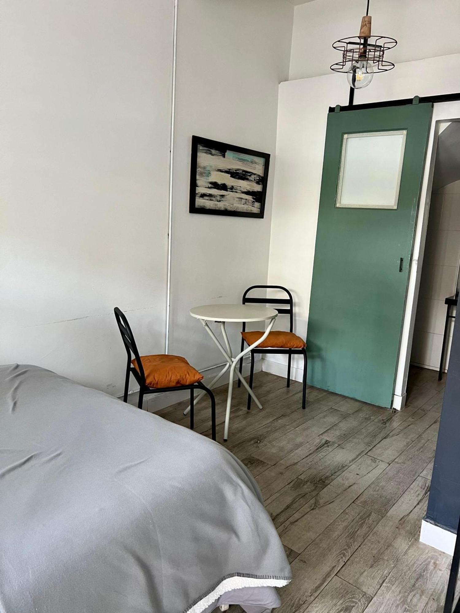 Monoambiente En Zona Residencial Apartment Мендоса Стая снимка